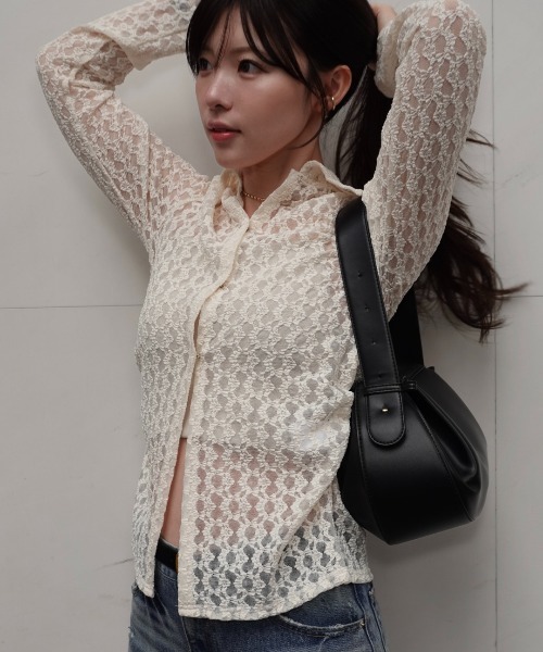 SENEE(セニー)の「front hook lace cardigan(フロントホックレースカーディガン)(カーディガン/ボレロ・レディース・アイボリー/ブラック・FREE)」の7枚目の写真
