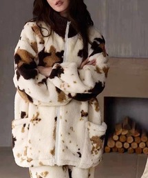 ReRe（リリ）の「ジップアップ×カウ柄ルームウェアセット（ルームウェア/パジャマ）」