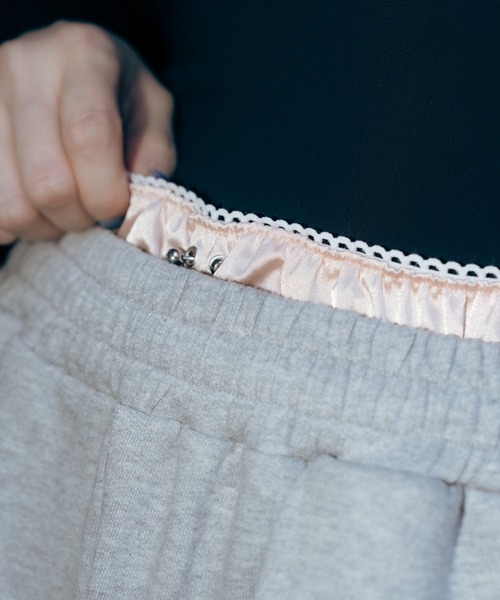 Carmelo(カーメロ)の「Cutout Sweat Wide Pants / カットアウトスウェットワイドパンツ(スウェットパンツ・レディース・グレー/ブラック/ネイビー・FREE)」の10枚目の写真
