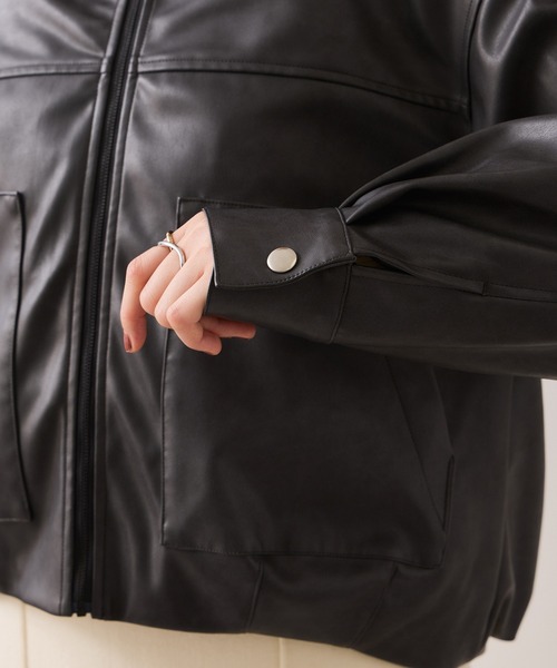 VIS（ビス）の「アウトポケット合皮ブルゾン（ブルゾン・レディース・ブラック/クリーム・FREE）」の12枚目の写真