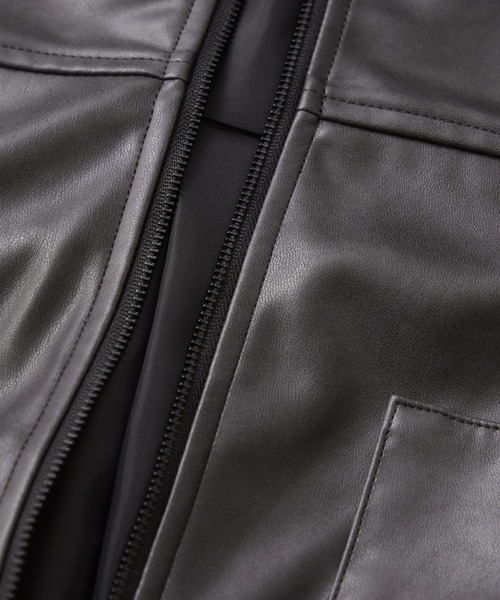 VIS（ビス）の「アウトポケット合皮ブルゾン（ブルゾン・レディース・ブラック/クリーム・FREE）」の5枚目の写真