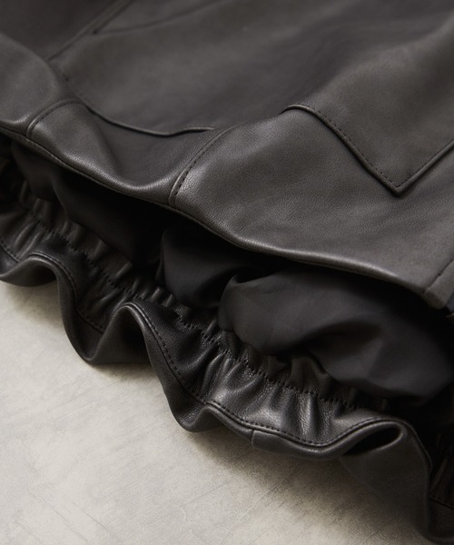 VIS（ビス）の「アウトポケット合皮ブルゾン（ブルゾン・レディース・ブラック/クリーム・FREE）」の6枚目の写真
