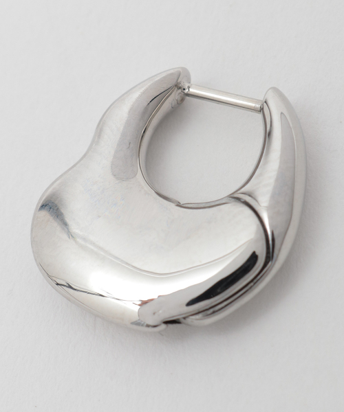 Tiara(ティアラ)の「【SOAC/ソーク】Plump Drop Cord Pierce(ネックレス・レディース・シルバー・FREE)」の2枚目の写真