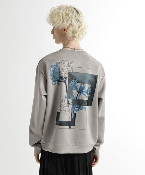 HARE(ハレ)の「フラワーコラージュバックプリントスウェット(HARE)(スウェット・メンズ・ブルー/グレー/ブラック/ホワイト・SMALL/MEDIUM)」の4枚目の写真