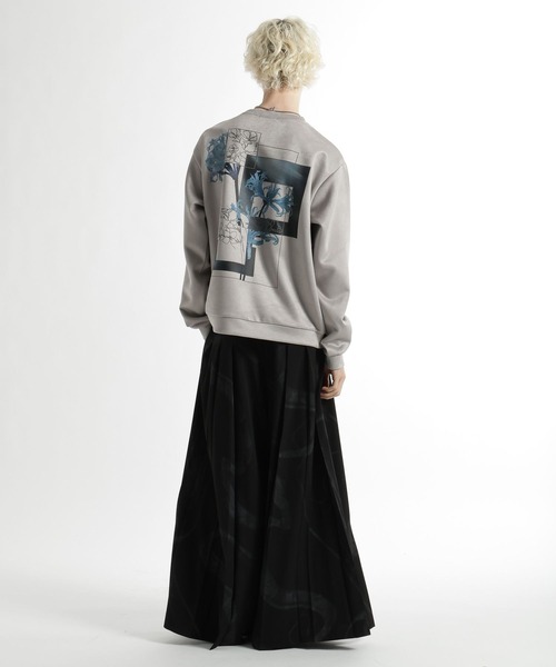 HARE(ハレ)の「フラワーコラージュバックプリントスウェット(HARE)(スウェット・メンズ・ブルー/グレー/ブラック/ホワイト・SMALL/MEDIUM)」の11枚目の写真