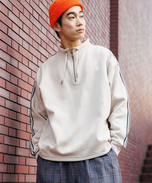 niko and...(ニコアンド)の「ショルダーラインハーフジッププルオーバー(Tシャツ/カットソー・メンズ・ブラック/ブラウン/スモーク・MEDIUM/LARGE)」の3枚目の写真