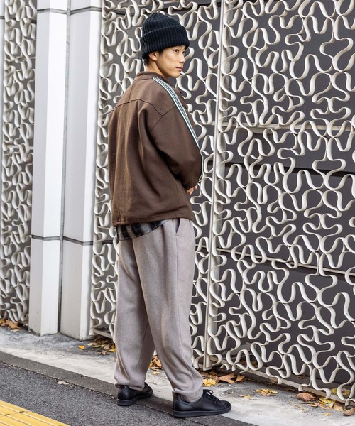 niko and...(ニコアンド)の「ショルダーラインハーフジッププルオーバー(Tシャツ/カットソー・メンズ・ブラック/ブラウン/スモーク・MEDIUM/LARGE)」の10枚目の写真