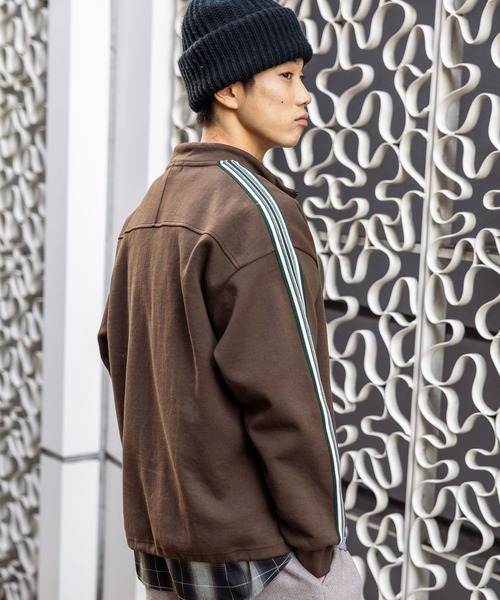 niko and...(ニコアンド)の「ショルダーラインハーフジッププルオーバー(Tシャツ/カットソー・メンズ・ブラック/ブラウン/スモーク・MEDIUM/LARGE)」の12枚目の写真