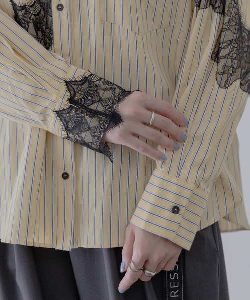 Eimee Law（エイミーロウ）の「レースラインストライプシャツ（シャツ/ブラウス・レディース・ブルー/イエロー・FREE）」の3枚目の写真