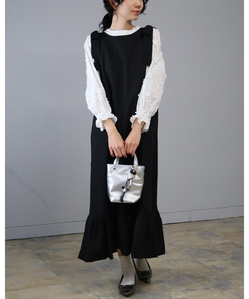 Doumoi(ドゥモエ)の「ショルダー リボン デザイン ワンピース(ワンピース・レディース・ブラック・FREE)」の19枚目の写真