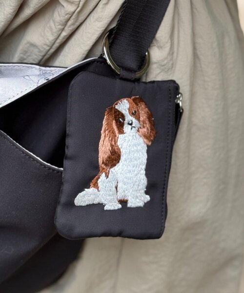 BEARDSLEY(ビアズリー)の「Dogポーチ(ポーチ・レディース・ブラック系その他3/ブラック系その他/ブラック系その他4/ブラック系その他2/ブラック・FREE)」の21枚目の写真