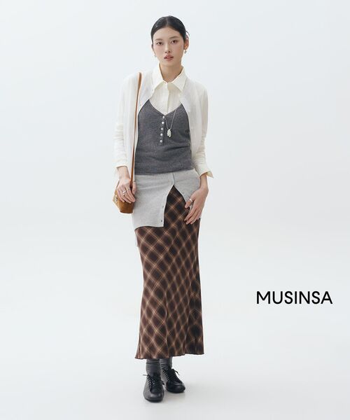 MUSINSA STANDARD WOMAN（ムシンサスタンダードウーマン）の「ウィメンズシアラウンドネックカーディガン[ホワイト]（カーディガン/ボレロ・レディース・その他・MEDIUM/X-SMALL/SMALL/LARGE）」の9枚目の写真