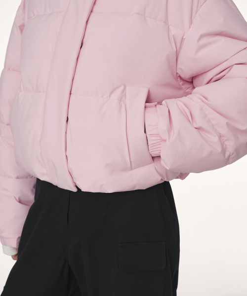 MUSINSA STANDARD WOMAN（ムシンサスタンダードウーマン）の「ウィメンズデイリープファーショートパディングジャケット[ライトピンク]（ダウンジャケット/コート・レディース・その他・SMALL/X-SMALL/LARGE/MEDIUM）」の7枚目の写真