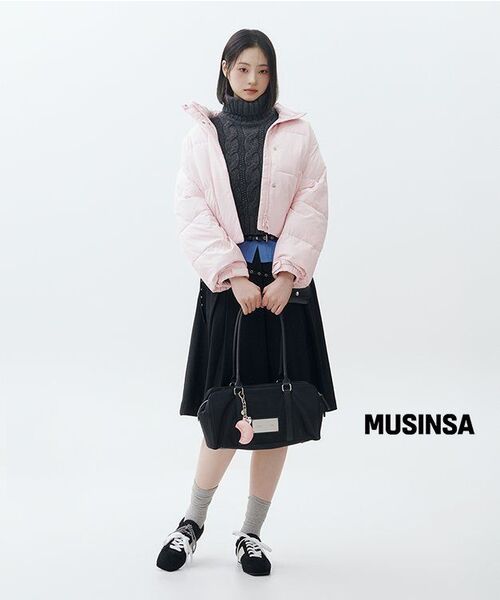 MUSINSA STANDARD WOMAN（ムシンサスタンダードウーマン）の「ウィメンズデイリープファーショートパディングジャケット[ライトピンク]（ダウンジャケット/コート・レディース・その他・SMALL/X-SMALL/LARGE/MEDIUM）」の4枚目の写真