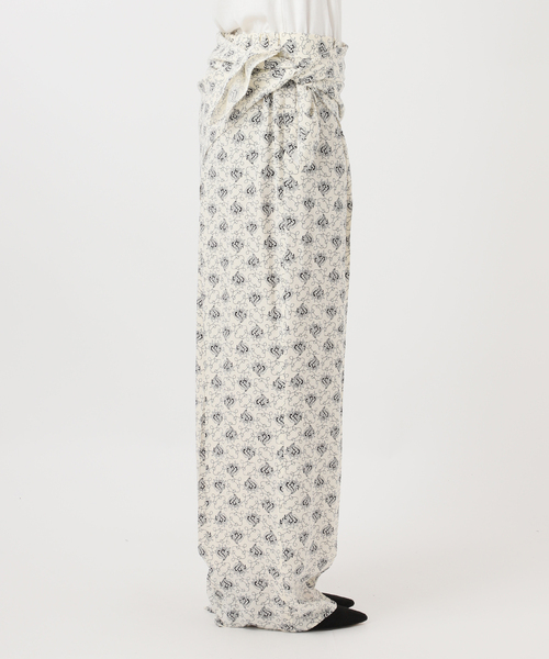 journal standard L'essage（ジャーナルスタンダードレサージュ）の「IPEKERフラワー/ペイズリージャガード スカーフ付きパンツ（その他パンツ・レディース・ブラウン系その他/アイボリー・38/36）」の17枚目の写真