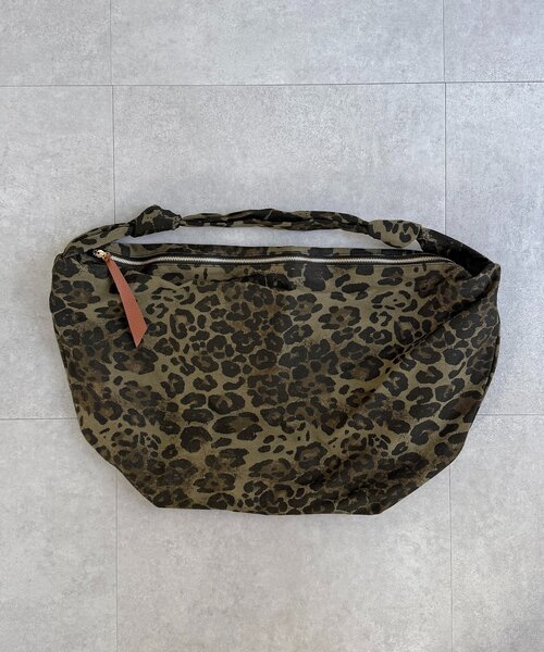 CPCM（シーピーシーエム）の「アソート柄ショルダーバッグ（トートバッグ・レディース・ベージュ/カーキ・FREE）」の3枚目の写真