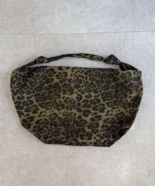 CPCM（シーピーシーエム）の「アソート柄ショルダーバッグ（トートバッグ・レディース・ベージュ/カーキ・FREE）」の4枚目の写真