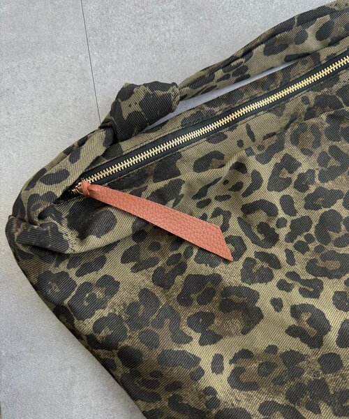 CPCM（シーピーシーエム）の「アソート柄ショルダーバッグ（トートバッグ・レディース・ベージュ/カーキ・FREE）」の5枚目の写真