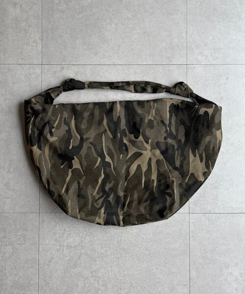 CPCM（シーピーシーエム）の「アソート柄ショルダーバッグ（トートバッグ・レディース・ベージュ/カーキ・FREE）」の9枚目の写真