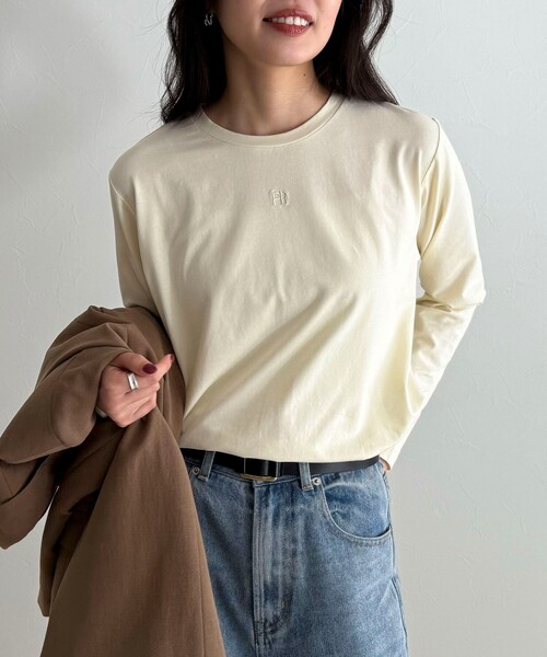 fredy emue（フレディエミュ）の「センターFR刺繍ロンTシャツ（Tシャツ/カットソー・レディース・ライトグレー/チャコールグレー/オフホワイト/クリーム・38）」の4枚目の写真