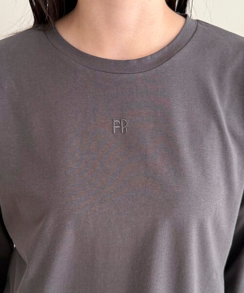 fredy emue（フレディエミュ）の「センターFR刺繍ロンTシャツ（Tシャツ/カットソー・レディース・ライトグレー/チャコールグレー/オフホワイト/クリーム・38）」の11枚目の写真