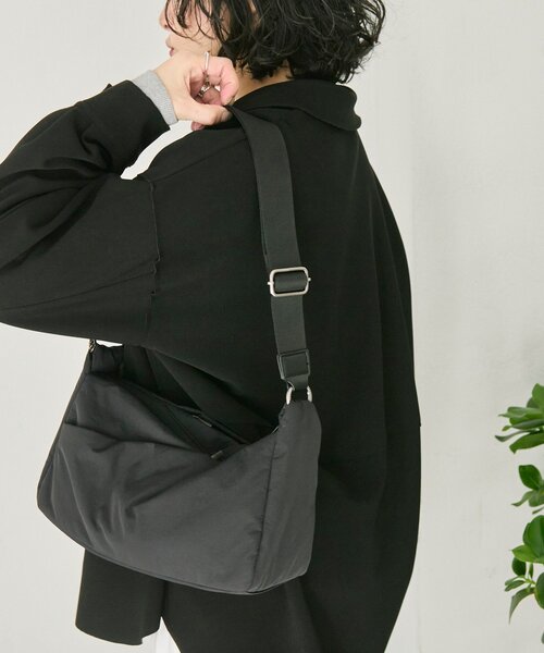 ear イアパピヨネ ear PAPILLONNER（イア パピヨネ） ショルダーバッグ バッグ 「本革