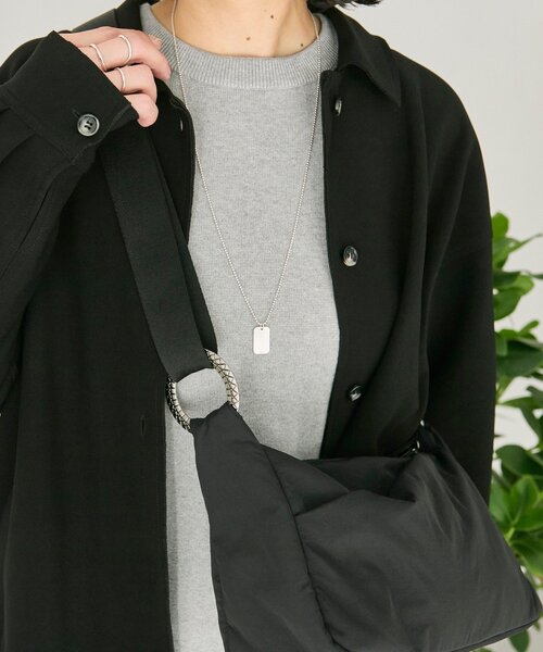 ear PAPILLONNER(イアパピヨネ)の「リングショルダーバッグ《撥水/260g》(ショルダーバッグ・レディース・カーキ/ブラック・FREE)」の12枚目の写真