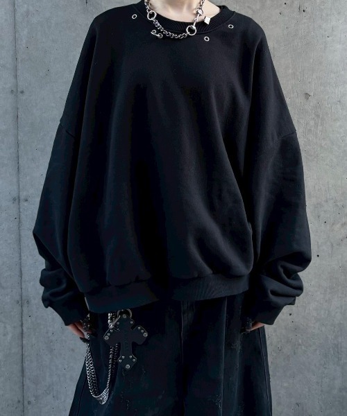 Never mind the XU / Chikashitsu+(ネバーマインド ザ エックスユー / チカシツプラス)の「【nmtc+】pierce sweat shirts / 【エムティーシープラス】ピアススウェットシャツ(スウェット・メンズ・ブラック・ONE SIZE)」の5枚目の写真