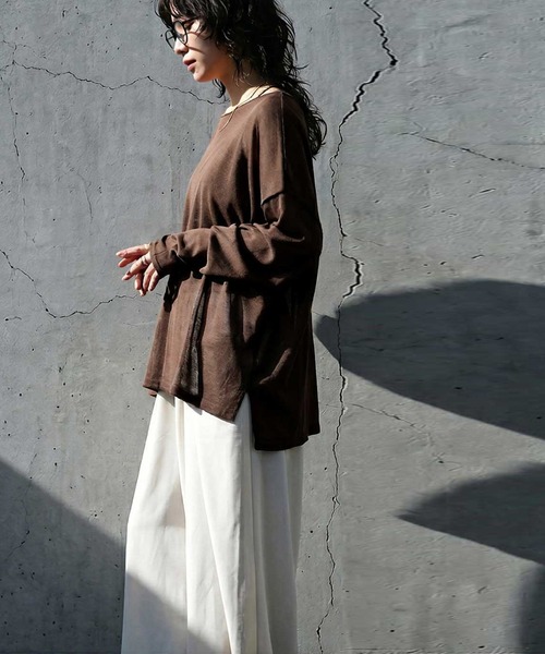 antiqua(アンティカ)の「クルーネック シアー ロンT(Tシャツ/カットソー・レディース・ブラック/ブラウン系その他/ブルー/ダークグレー/ベージュ/ホワイト/ライム/ピンク・ONESIZE)」の21枚目の写真