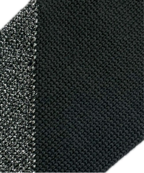 FAKUI（ファクイ）の「GLITTER COLOR BLOCK SOCKS / ラメ配色ソックス（ソックス/靴下・レディース・ブラック×シルバー/ゴールド×グレー・22.0～24.0cm）」の4枚目の写真