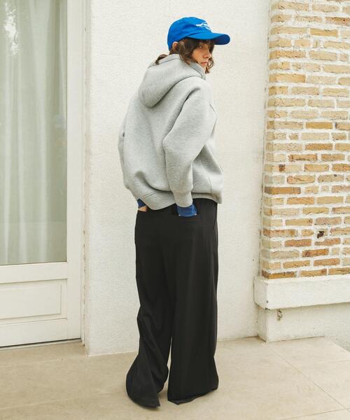 URBAN RESEARCH Sonny Label(アーバンリサーチサニーレーベル)の「ダンボールZIPコクーンフーディー(パーカー・レディース・ライトグレー/ネイビー/チャコールグレー・FREE)」の14枚目の写真