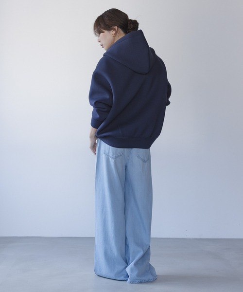 URBAN RESEARCH Sonny Label（アーバンリサーチサニーレーベル）の「『ZOZO先行予約』ダンボールZIPコクーンフーディ-（パーカー・レディース・ライトグレー/ネイビー/チャコールグレー・FREE）」の17枚目の写真