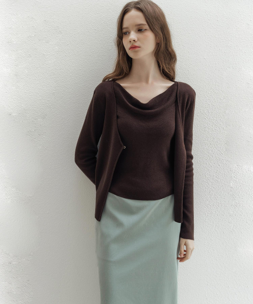 LAUTREDE MIN(ロートルドミン)の「Cowl buckle Brown knit(ニット/セーター・レディース・ブラウン・FREE)」の3枚目の写真