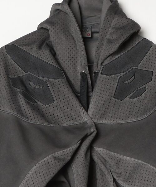 AAPE BY A BATHING APE(エーエイプバイアベイシングエイプ)の「AAPE MAIN ZIP UP HOODIE(パーカー・メンズ・ライトブラック・LARGE/SMALL/X-LARGE/MEDIUM)」の10枚目の写真