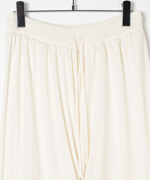 LEPSIM(レプシィム)の「5ゲージクロシェライクニットパンツ 638740(その他パンツ・レディース・オフホワイト/ブラック・FREE)」の15枚目の写真