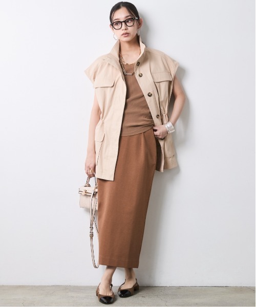 CHIC STYLE(シックスタイル)の「アウトポケットベスト<大きいサイズ有>シックスタイル(その他アウター・レディース・ベージュ/ブラック・4L/5L/M/L/LL/3L)」の4枚目の写真