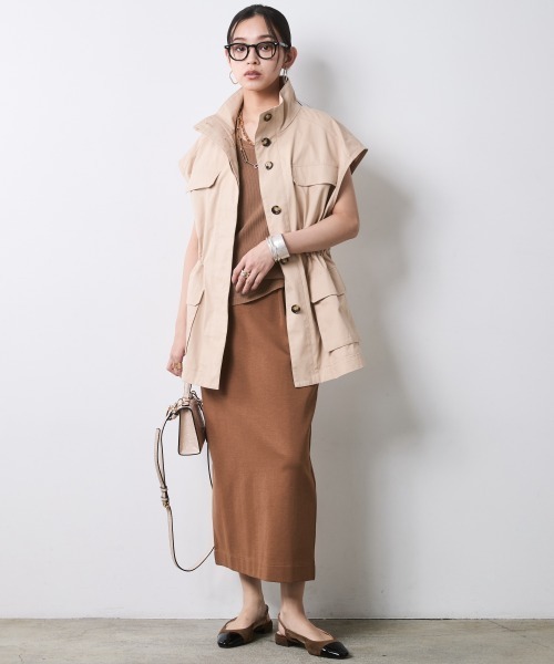 CHIC STYLE(シックスタイル)の「アウトポケットベスト<大きいサイズ有>シックスタイル(その他アウター・レディース・ベージュ/ブラック・4L/5L/M/L/LL/3L)」の5枚目の写真