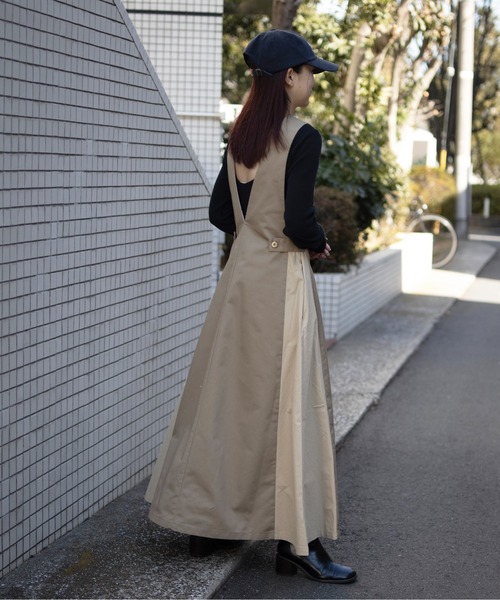 UNIVERSAL OVERALL（ユニバーサルオーバーオール）の「MIX JUMPER SK/ジャンパースカート（ジャンパースカート・レディース・ブラック/ベージュ・F）」の17枚目の写真