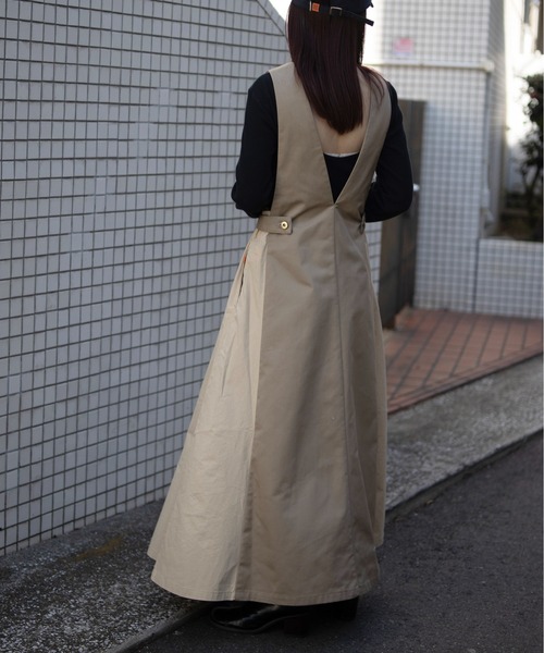 UNIVERSAL OVERALL（ユニバーサルオーバーオール）の「MIX JUMPER SK/ジャンパースカート（ジャンパースカート・レディース・ブラック/ベージュ・F）」の5枚目の写真