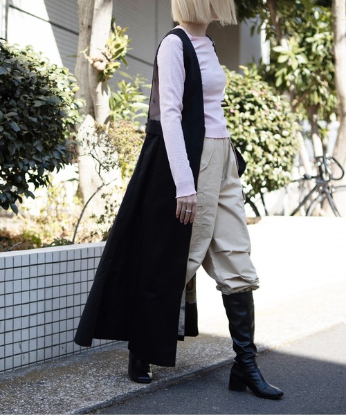 UNIVERSAL OVERALL（ユニバーサルオーバーオール）の「MIX JUMPER SK/ジャンパースカート（ジャンパースカート・レディース・ブラック/ベージュ・F）」の10枚目の写真
