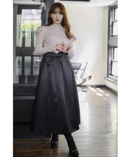 Her lip to(ハーリップトゥー)の「Shine Satin Volume Long Skirt(スカート・レディース・ブラック・M/S)」の2枚目の写真