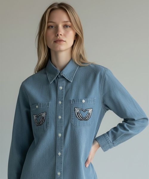 BORN SLIPPY（ボーンスリッピー）の「Dead Romance Pocket Denim Shirt (Light Blue)（シャツ/ブラウス・レディース・その他・FREE）」の2枚目の写真