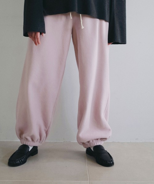 anuke(アンヌーク)の「Fleece Rough Pants(スラックス・レディース・ピンク/チャコールグレー/オートミール・38inch/36inch)」の3枚目の写真