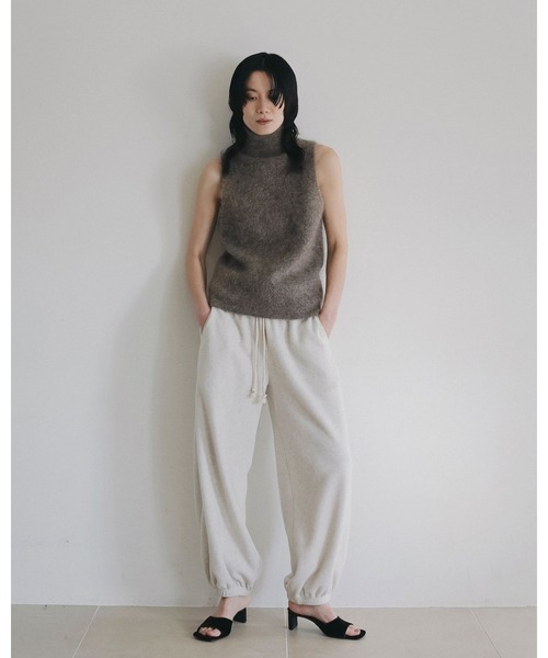 anuke(アンヌーク)の「Fleece Rough Pants(スラックス・レディース・ピンク/チャコールグレー/オートミール・38inch/36inch)」の6枚目の写真