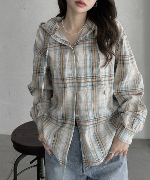 TREOVER（トレオーバー）の「1枚で着映えするフーディチェックシャツ（シャツ/ブラウス・レディース・ピンク/ブラウン/ブルー/オフホワイト・FREE）」の14枚目の写真