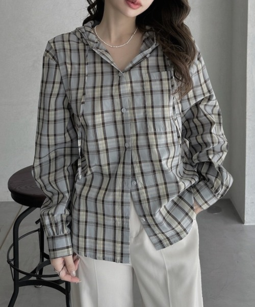 TREOVER（トレオーバー）の「1枚で着映えするフーディチェックシャツ（シャツ/ブラウス・レディース・ピンク/ブラウン/ブルー/オフホワイト・FREE）」の17枚目の写真