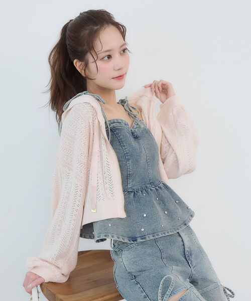 MAJESTIC LEGON（マジェスティックレゴン）の「透かし柄ショートニットパーカー（パーカー・レディース・ブラック/ピンク/アイボリー・MEDIUM）」の12枚目の写真