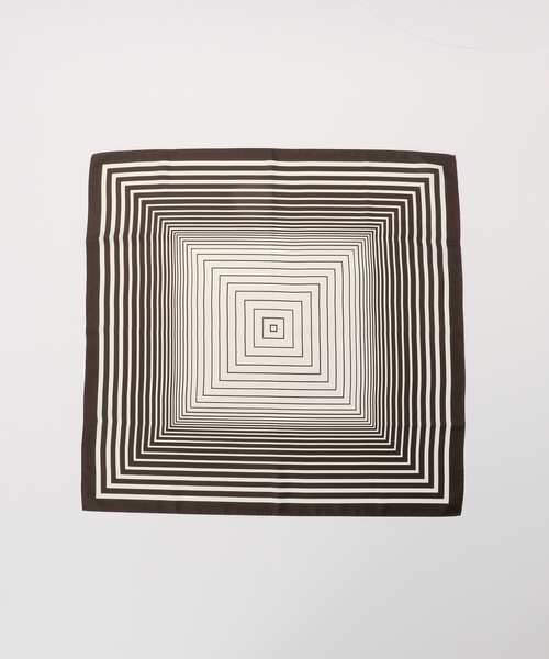 Deuxieme Classe（ドゥーズィエムクラス）の「*Geometric スカーフ（その他小物・レディース・ブラウン・FREE）」の8枚目の写真