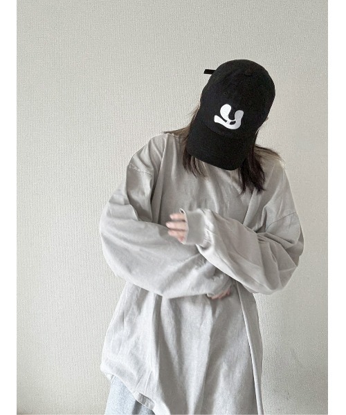 YACA(ヤーカ)の「Pigment Over L/S Tee/ピグメントオーバーロングスリーブTシャツ【unisex item】(Tシャツ/カットソー・レディース・チャコールグレー/グレイッシュベージュ・FREE)」の8枚目の写真