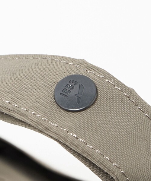 AIGLE(エーグル)の「<AIGLE> Tote with SLD(ショルダーバッグ・レディース・ブラック/ベージュ・FREE)」の17枚目の写真